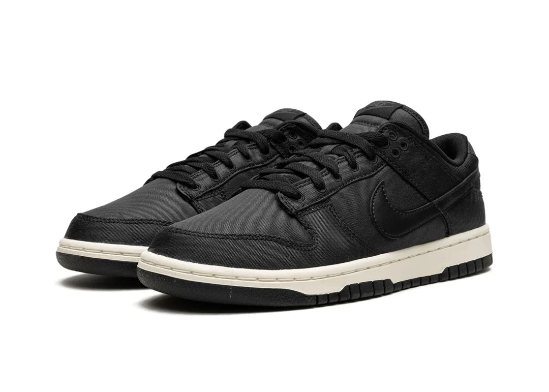 Nike Dunk Low de lona negra